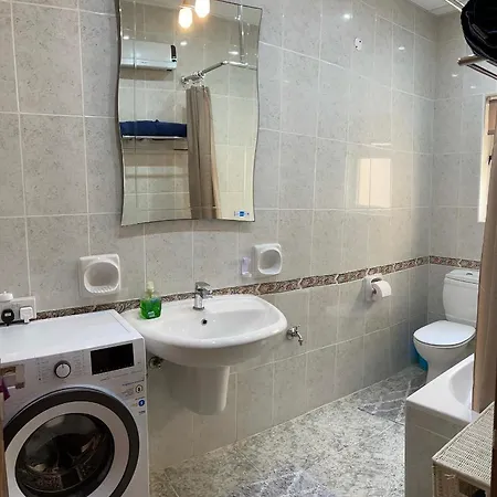 Sunrise Near Smarttv & Netflix Apartment